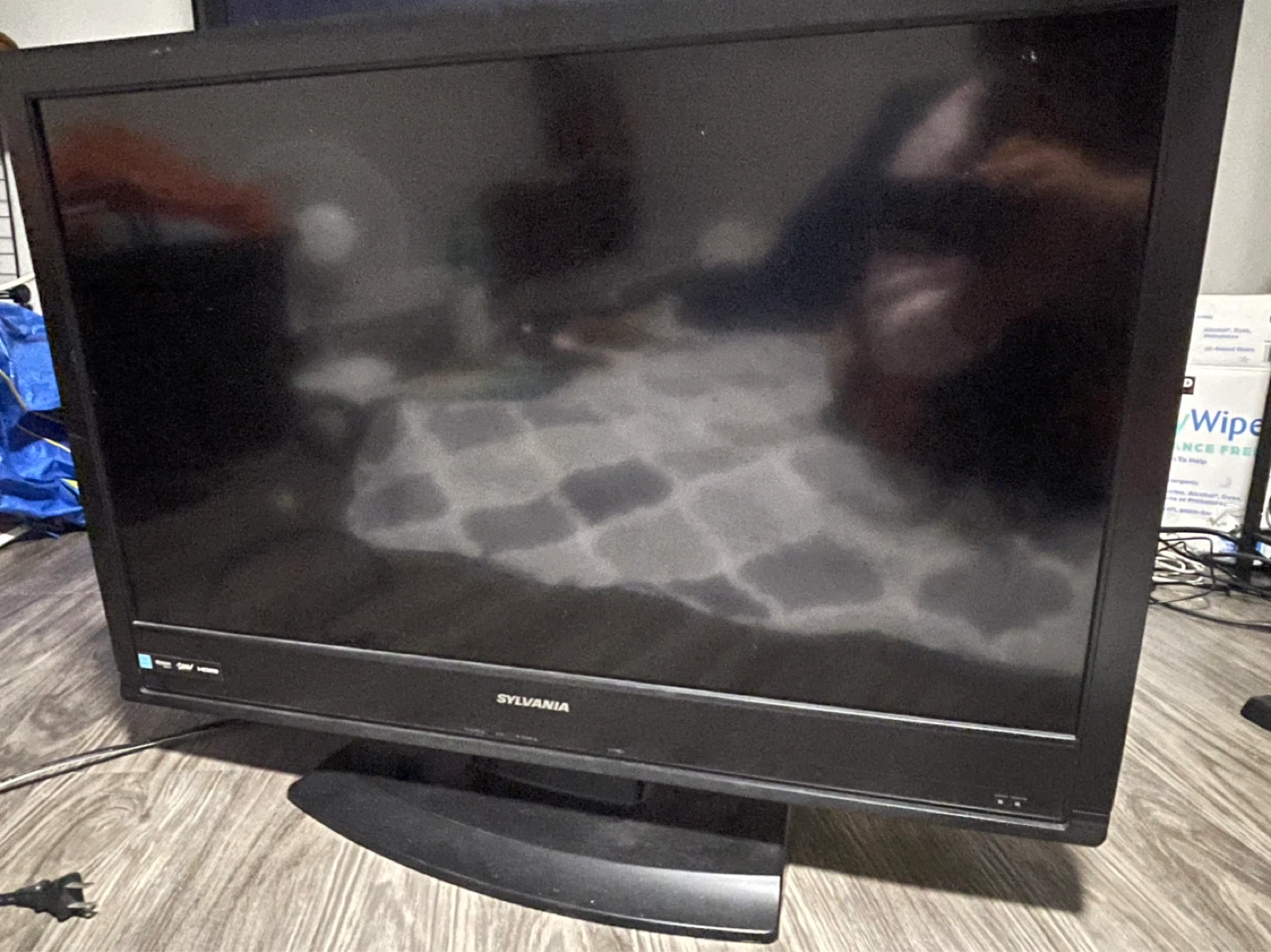 Sylvania 32" LC320SL1 HD Television - photo 5