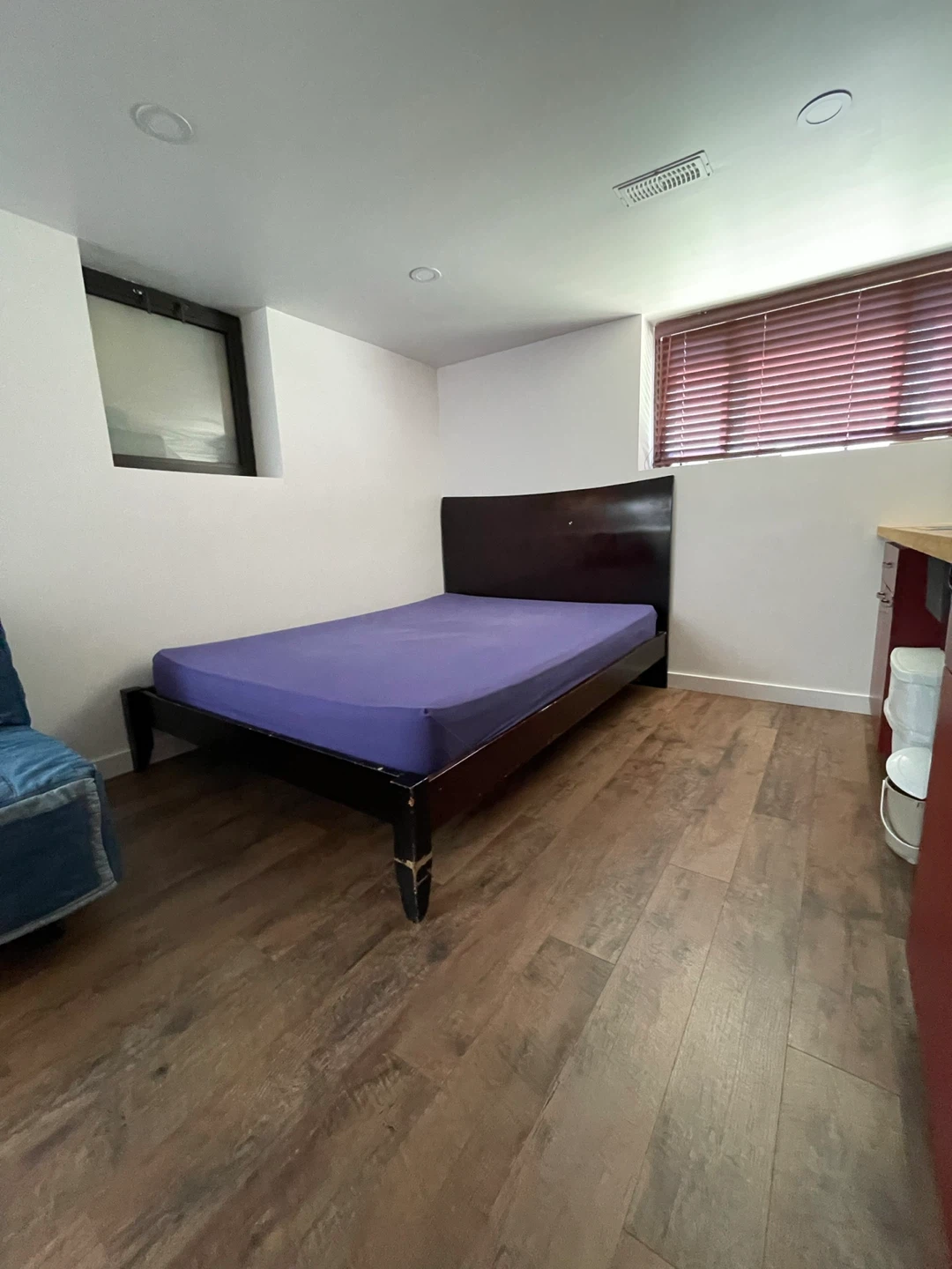 Urgent Sale!!!  Queen Bed and mattress. - photo 4