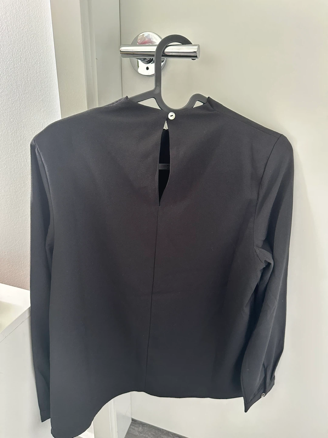 Love, Bonito Black Pleated Blouse - Size S - photo 2