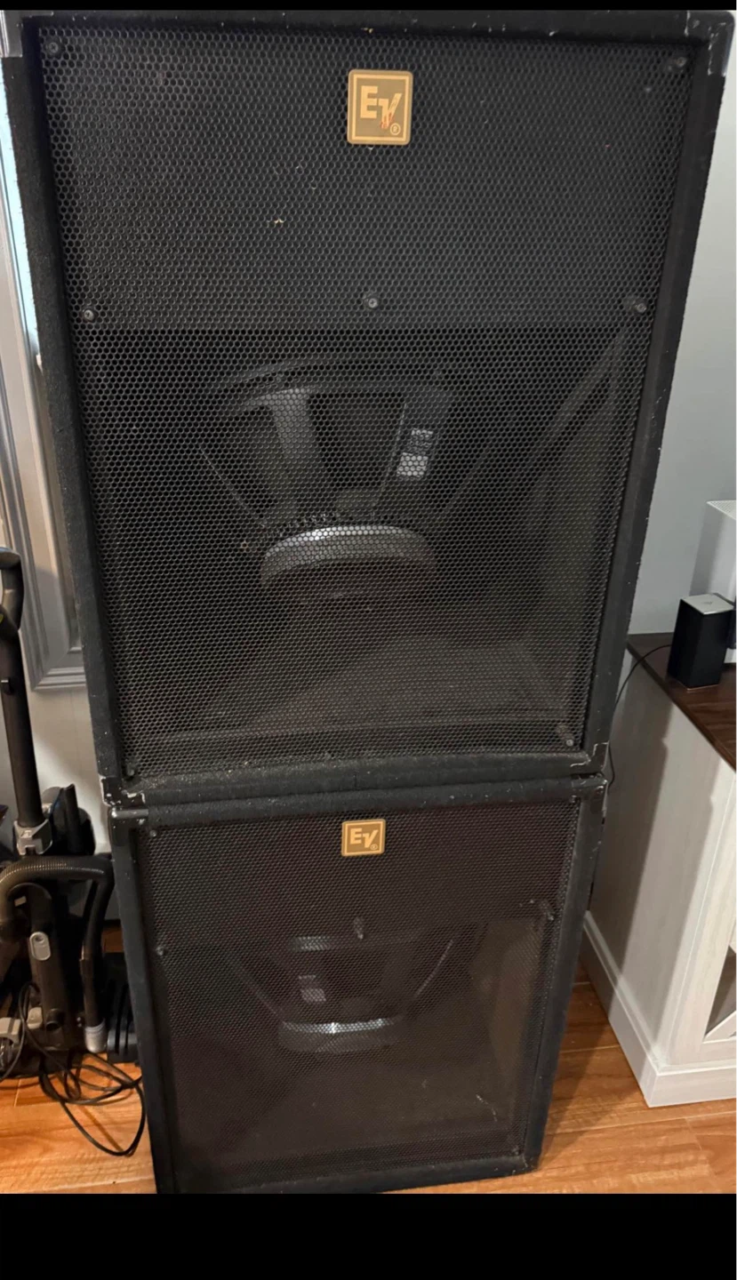 Electro-Voice EV T18 Woofer and QSC RMX 5050a Amplifier - photo 2