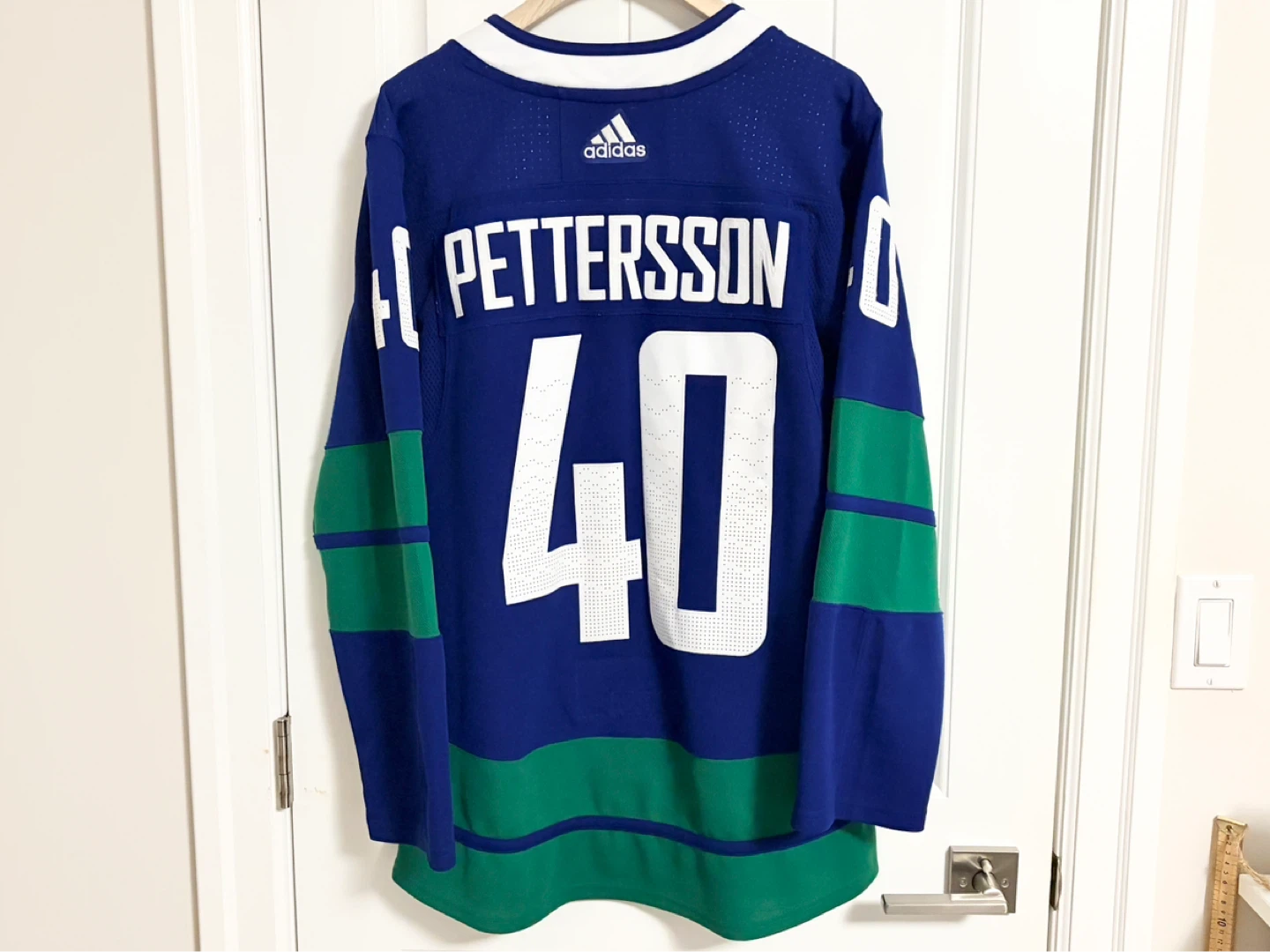 Authentic Adidas Vancouver Canucks Elias Pettersson Jersey 46