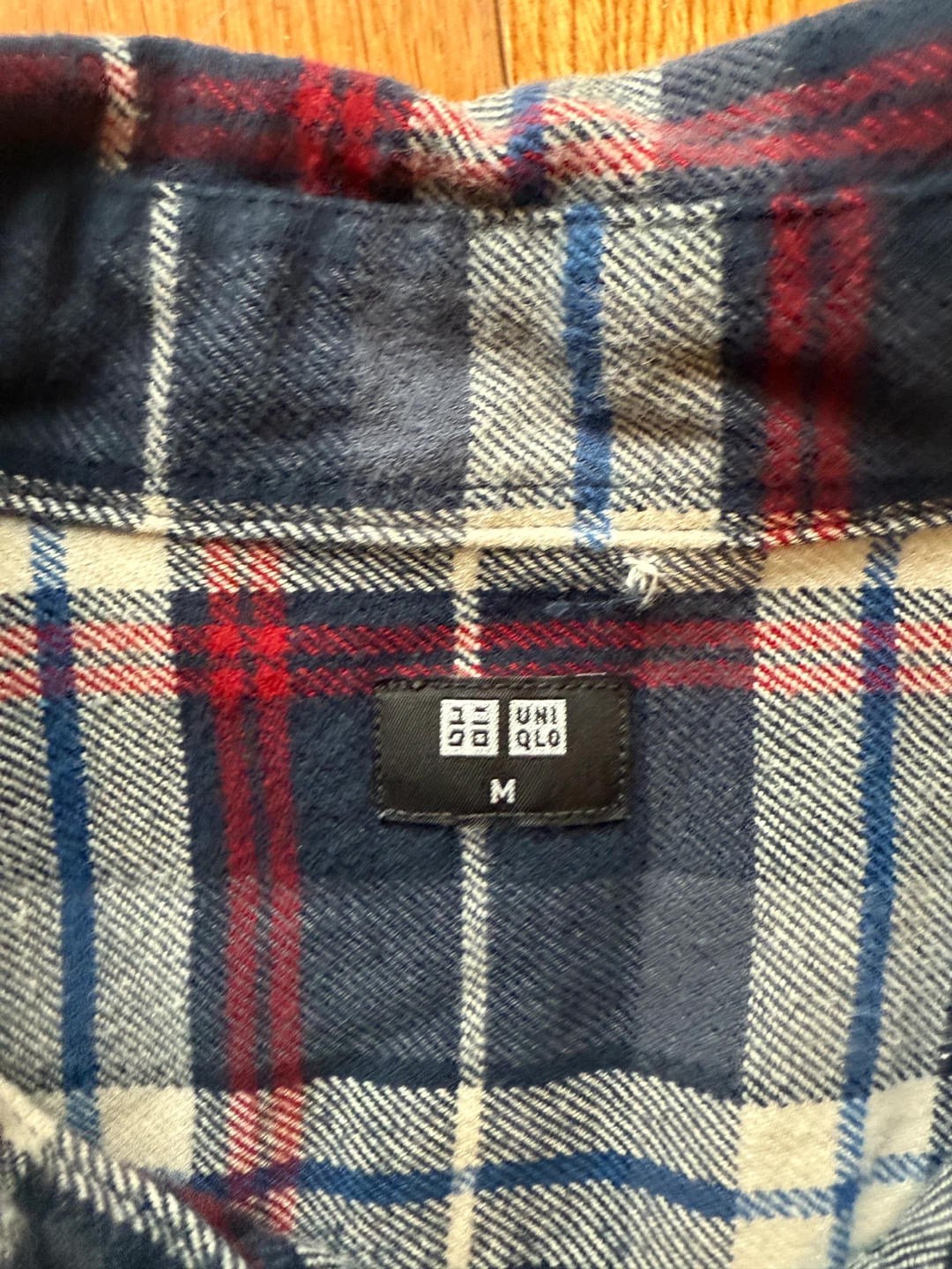 Uniqlo Flannel Shirt - Size M - photo 5