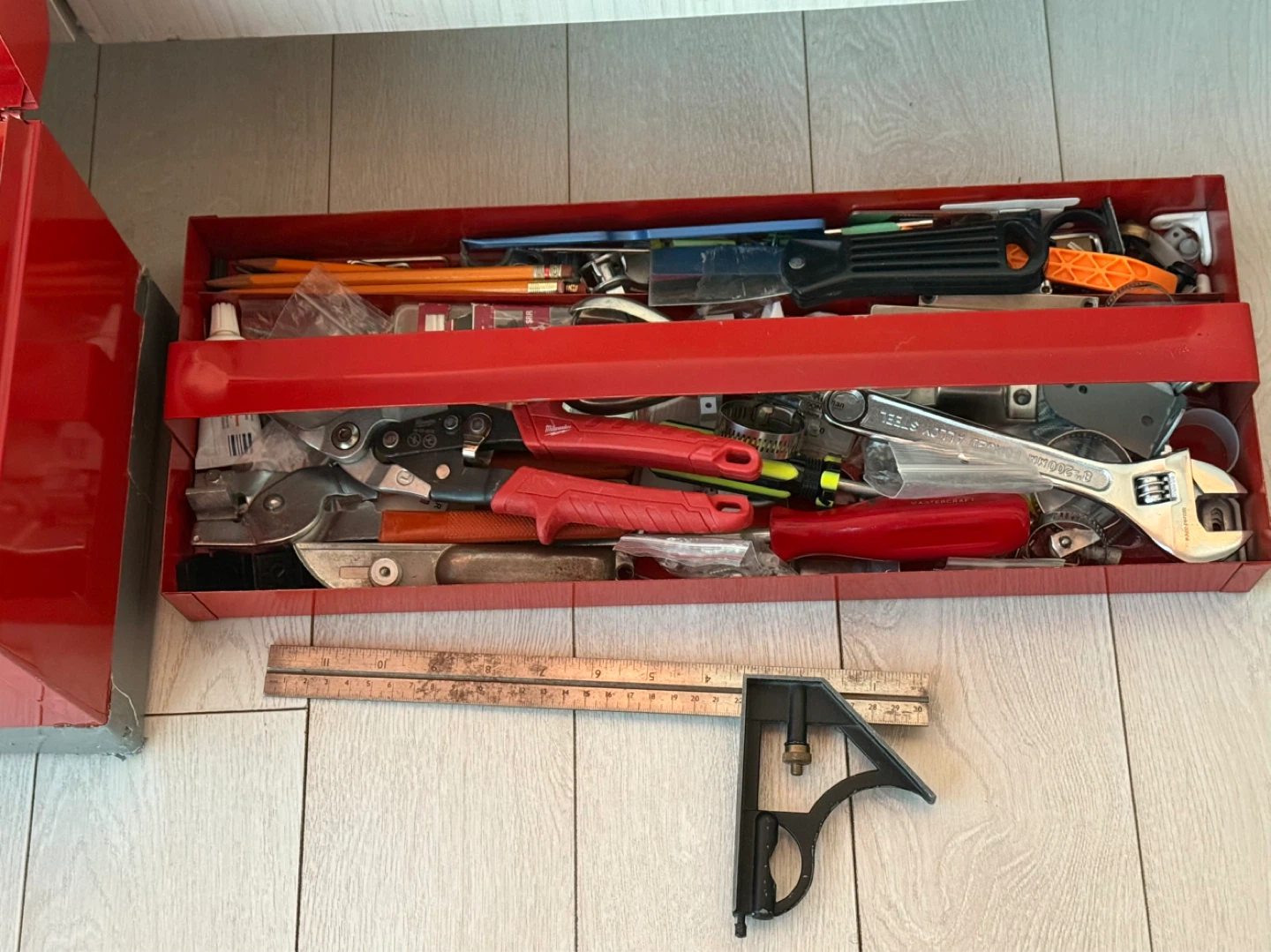 Tool Lot in heavy duty metal Tool Box with top shelf - photo 4