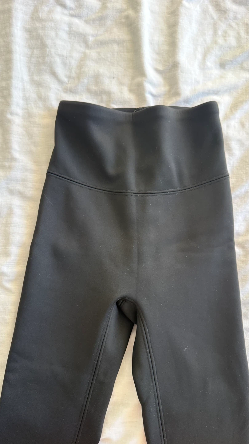 Black Fleece-Lined Leggings - photo 2