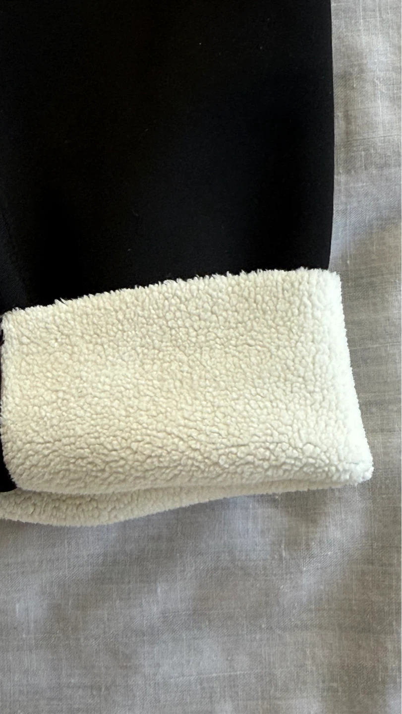 Black Fleece-Lined Leggings - photo 4