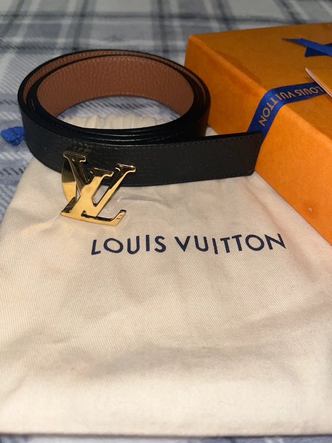 Women’s Louis Vuitton Black Leather Belt with Gold LV Buckle - photo 3
