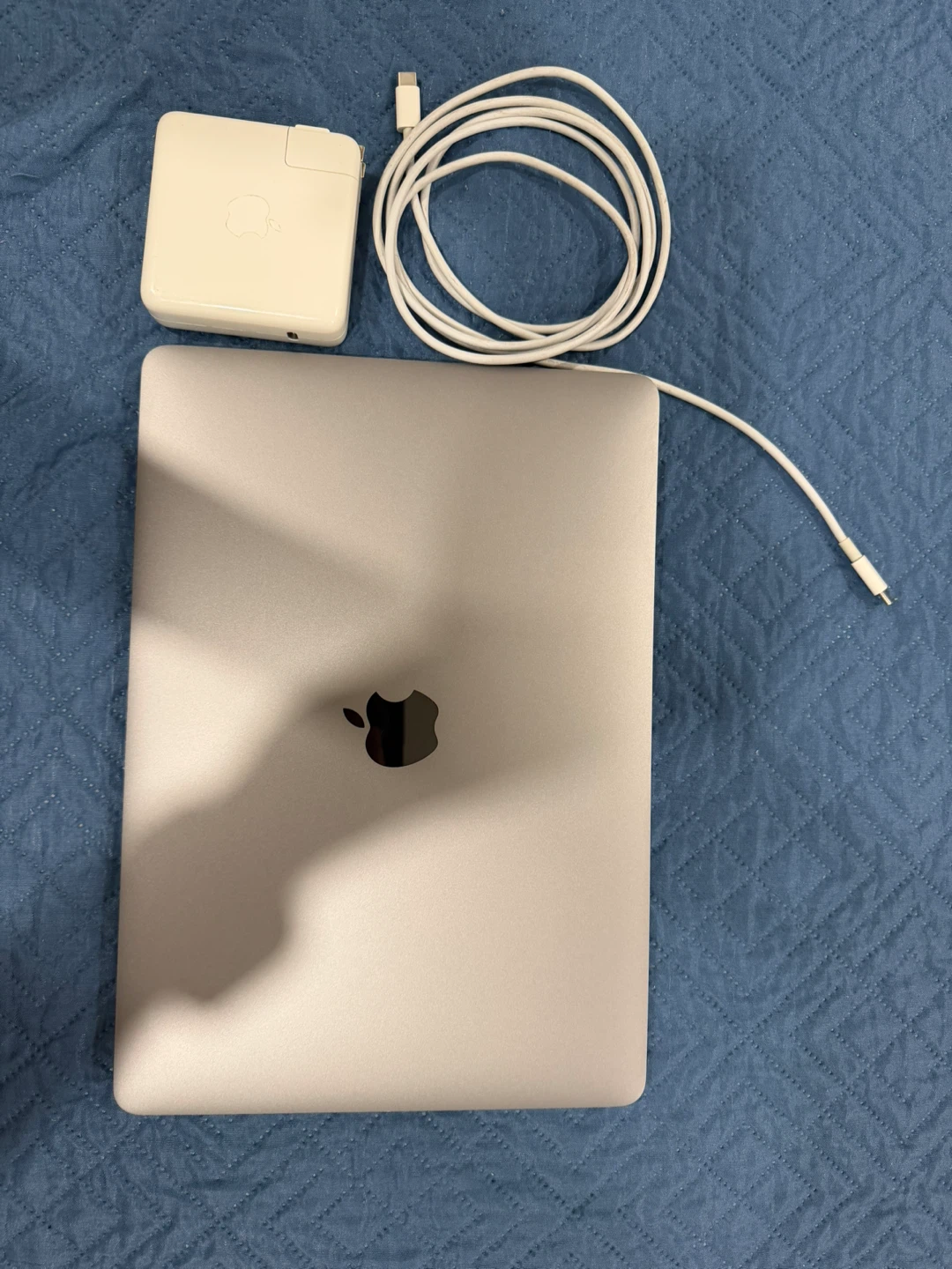 Apple MacBook Pro 13-inch (2017) 2.3GHz Intel Core i5 8GB RAM