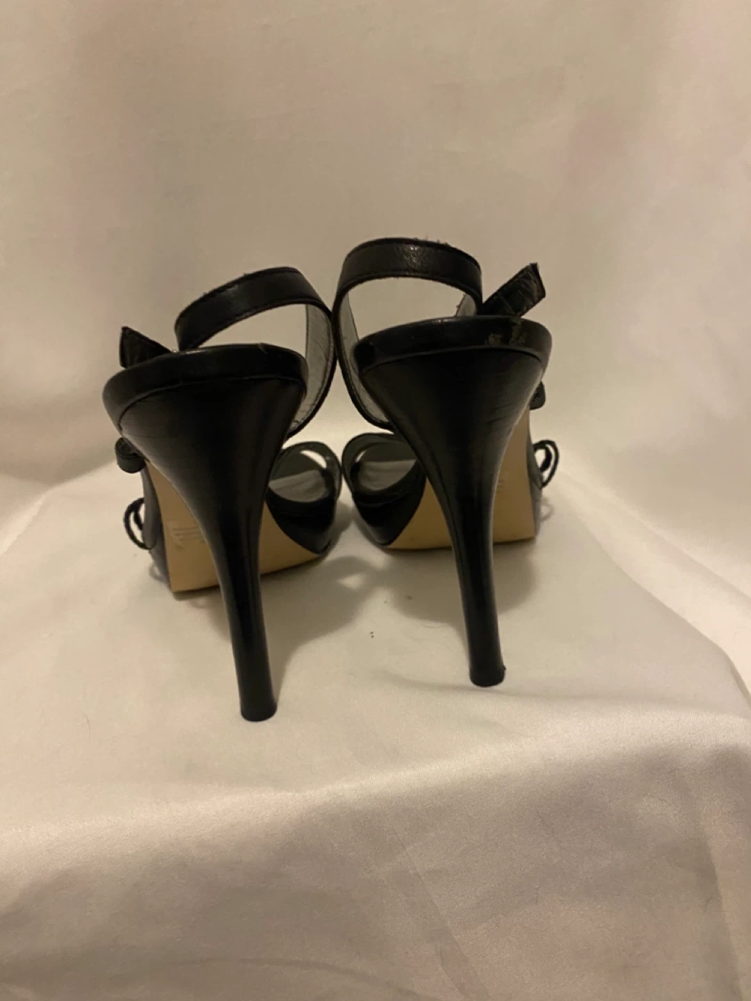 Guess by Marciano Black Heels - photo 2