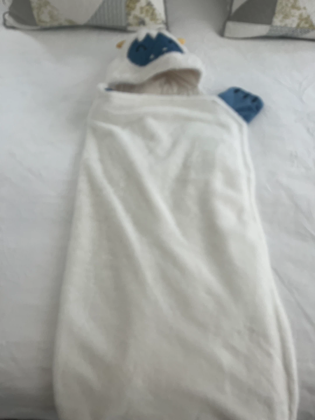 Kids WonderCo. Wearable Blanket Hooded