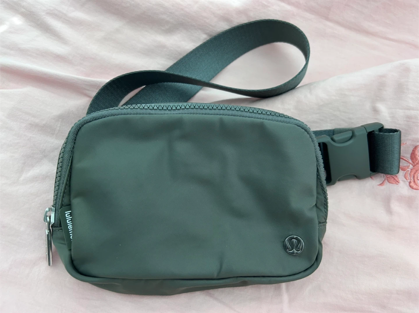 lululemon blue/pink/grey/black/green belt bag 1L - photo 2