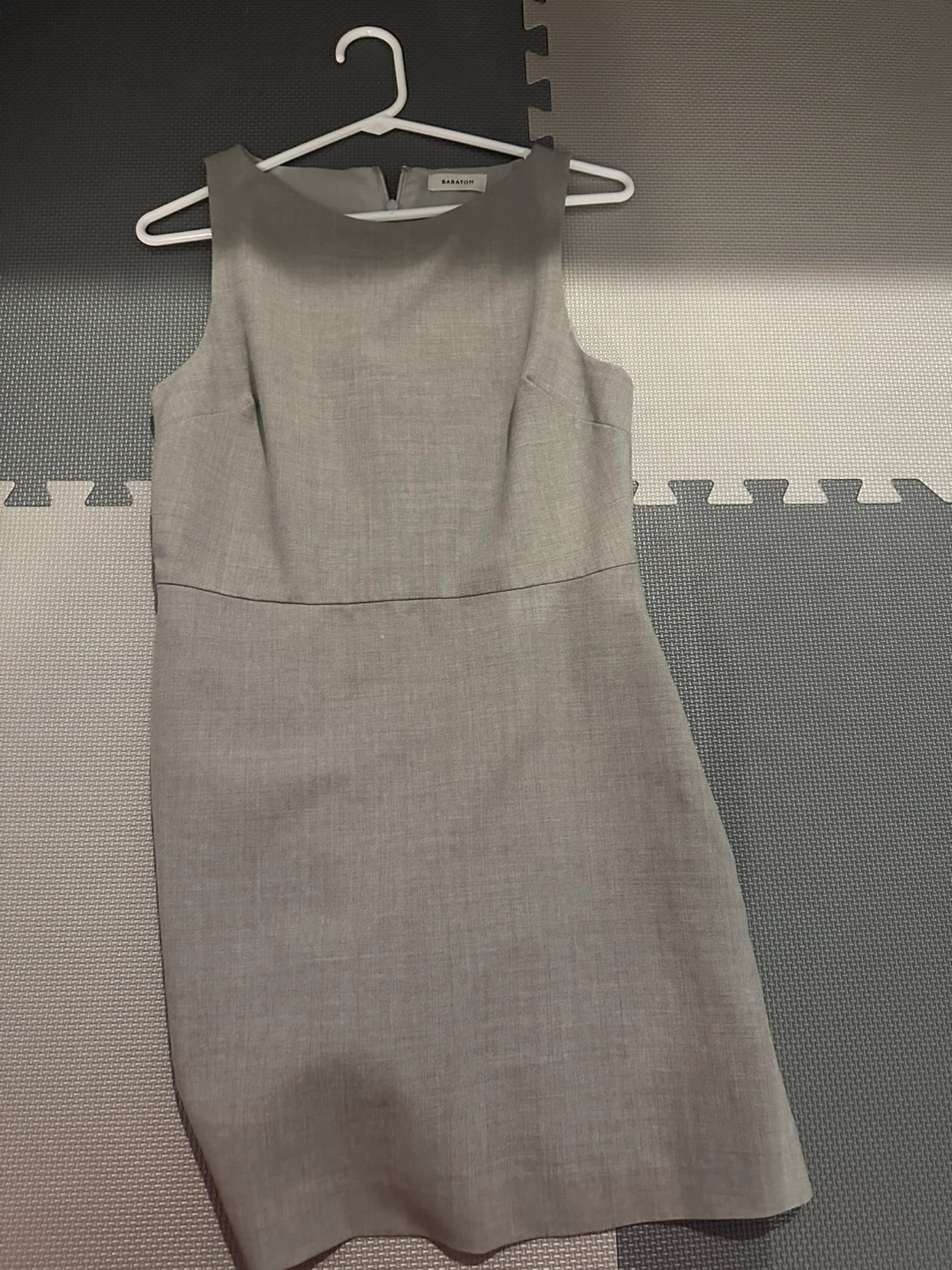 Babaton Grey Sleeveless Bond Dress Size 4 - photo 2