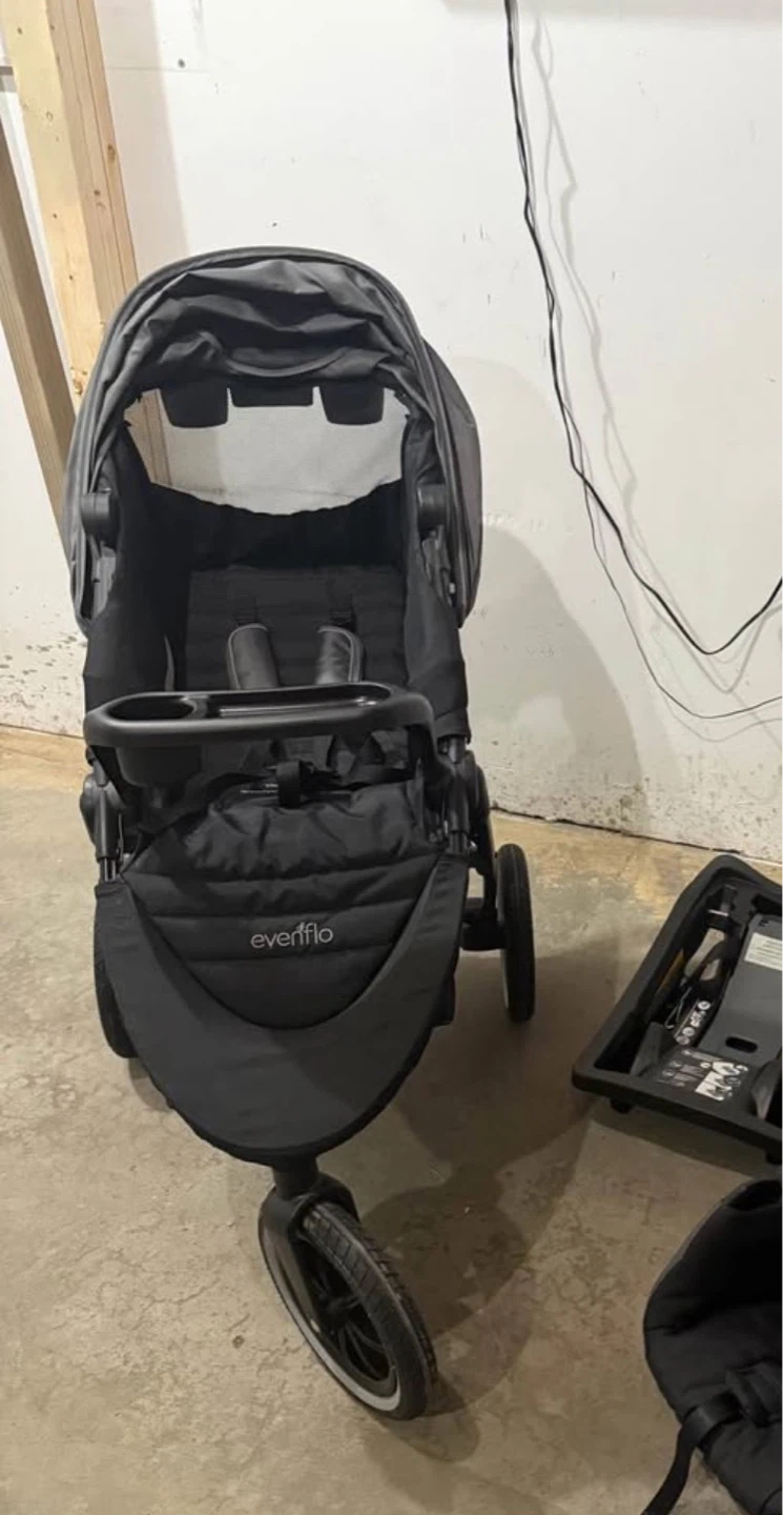 Evenflo Stroller - photo 3