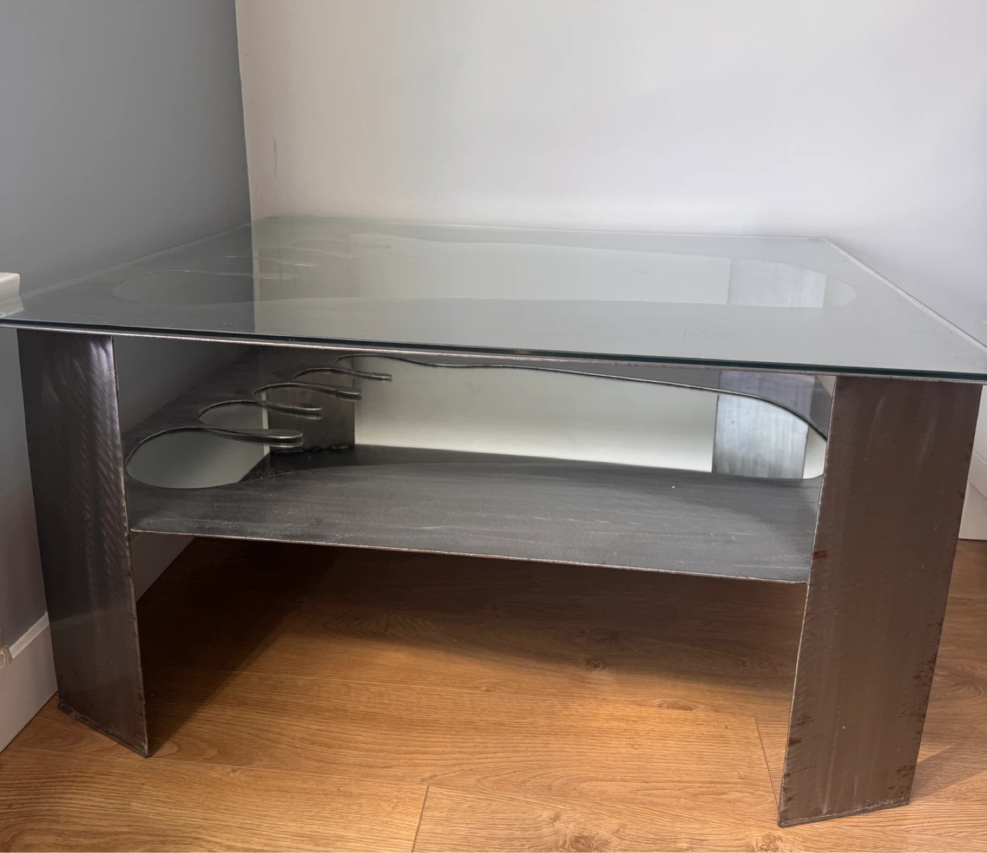 Glass Top Coffee Table with Foot Design