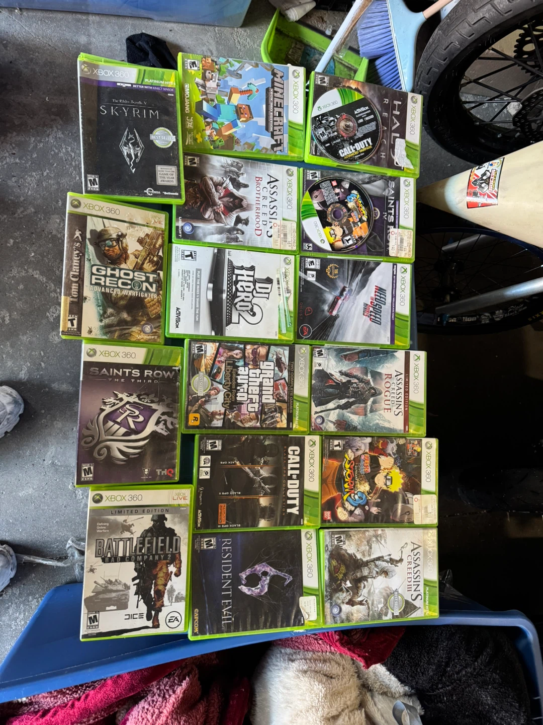 Xbox 360 Video Game Bundle - Skyrim, GTA, Minecraft & More - photo 4