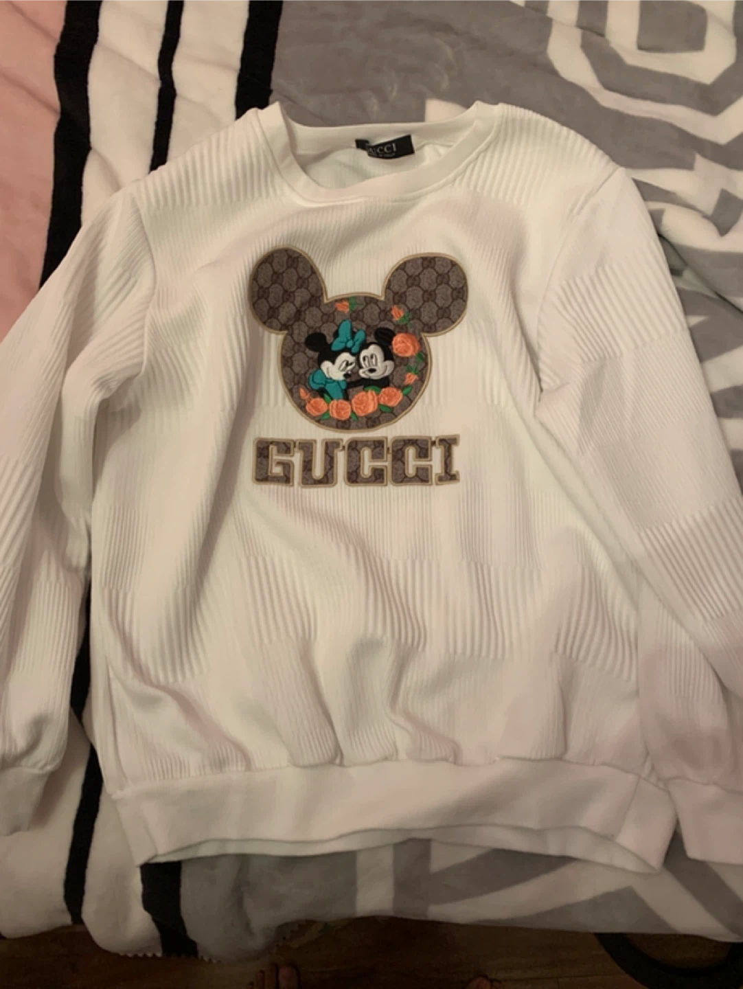 White Mickey & Minnie Mouse Sweatshirt - photo 3