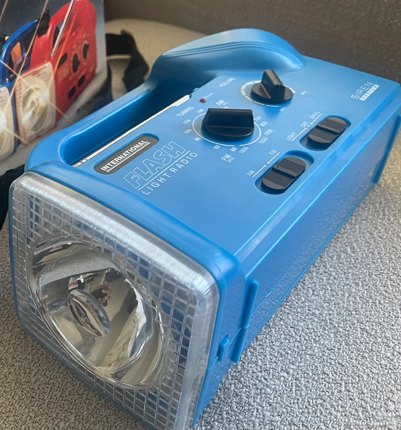 NEW-Radio and Flash Light