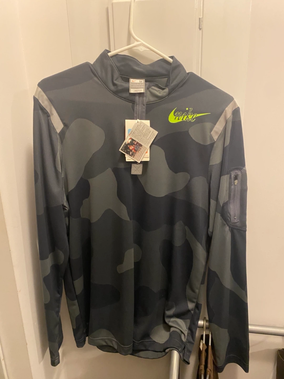 NEW- Nike Camo 1/4 Zip Long Sleeve Shirt