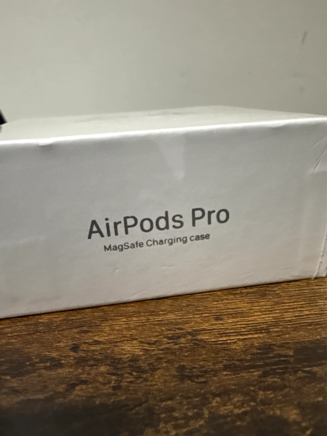 Apple AirPods Pro with MagSafe Charging Case - photo 2