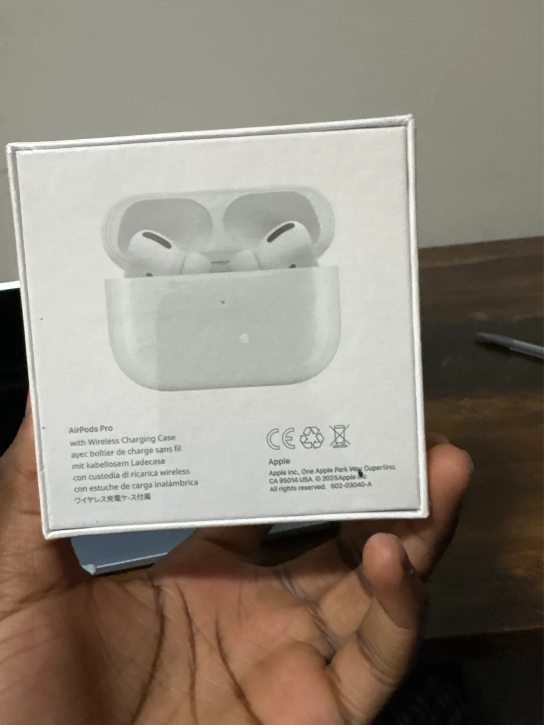 Apple AirPods Pro with MagSafe Charging Case - photo 3