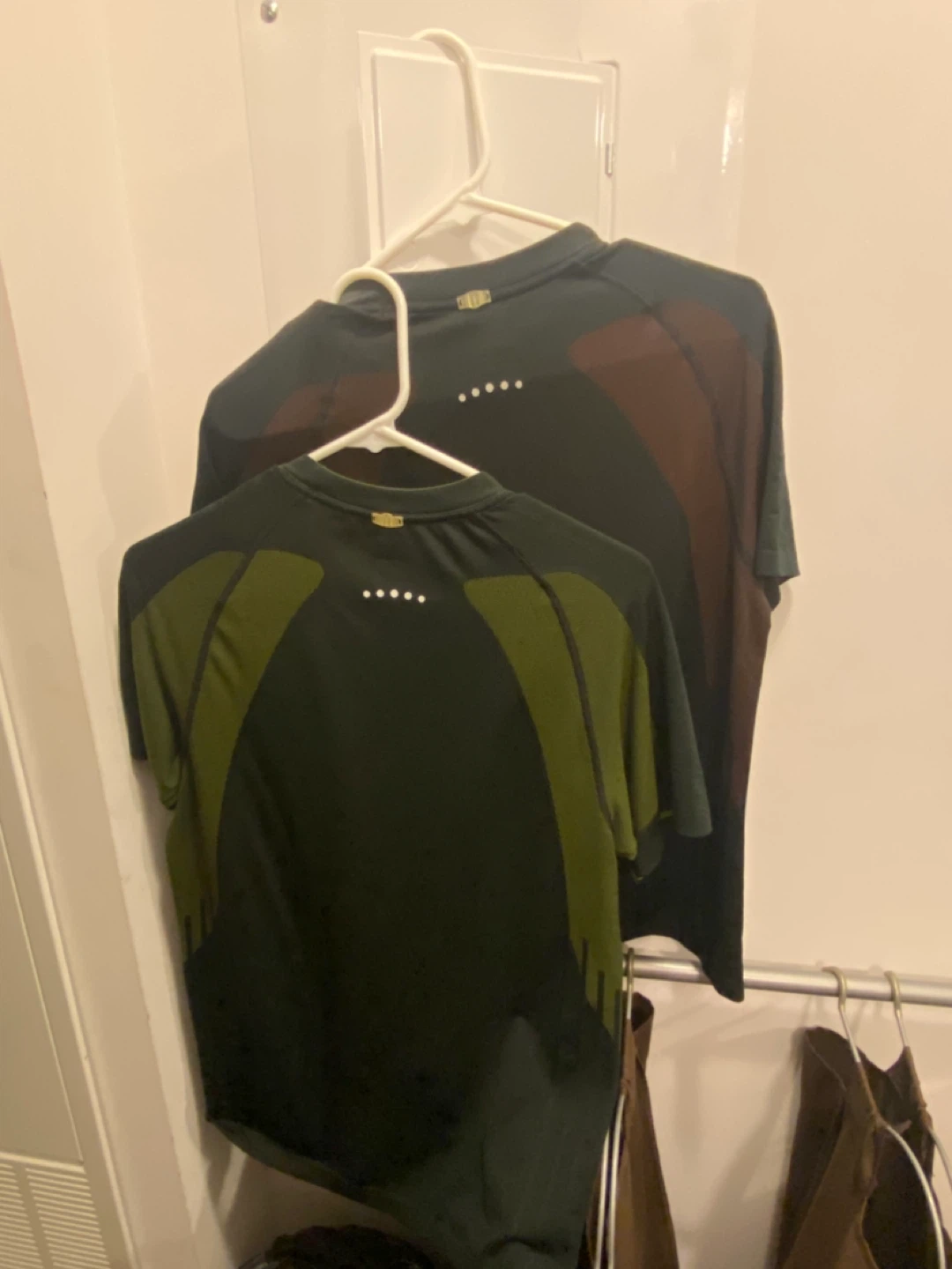 Nike Running Shirt - photo 3
