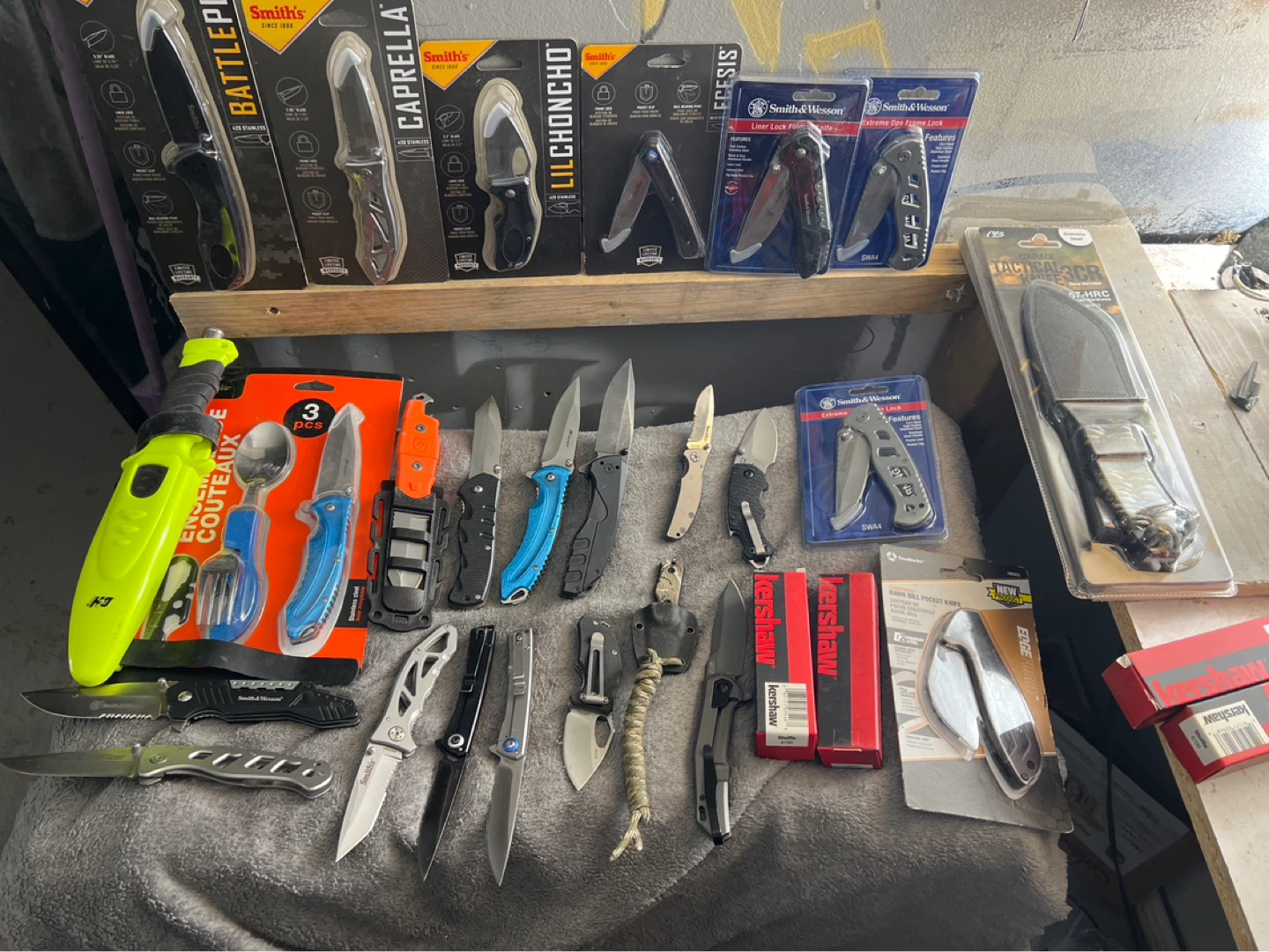 Assorted Knives and Utensil Set