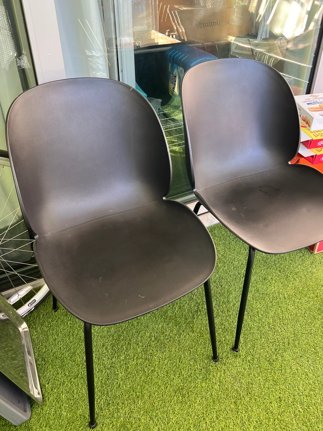 Set of 2 Black Chairs