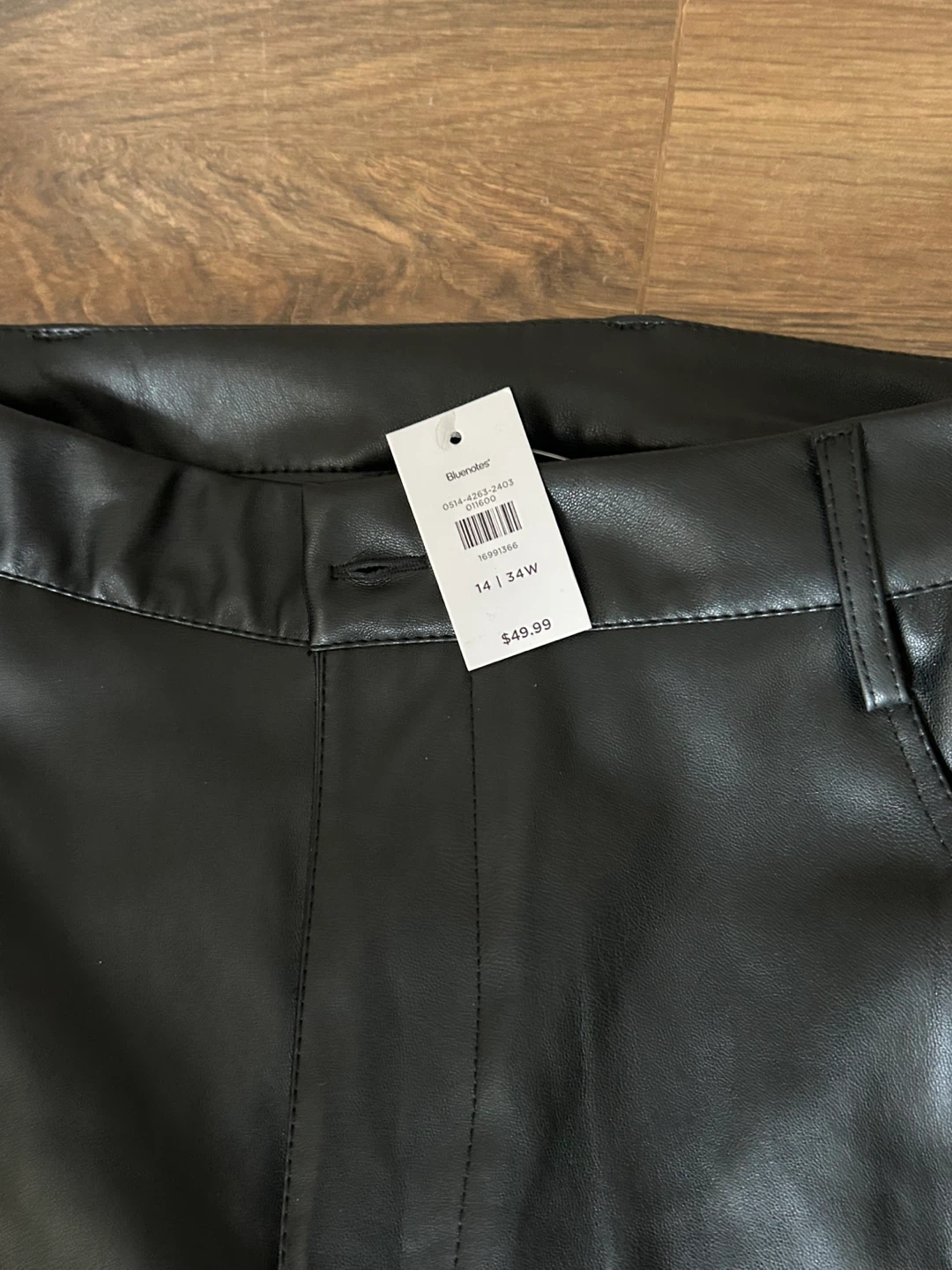 Bluenotes Black Faux Leather Cargo Pants Size 14W - photo 2