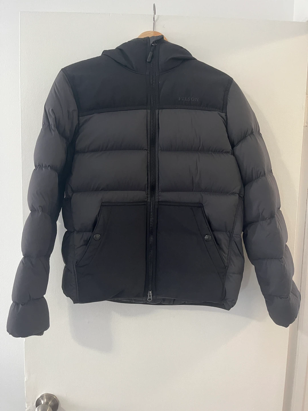 Filson Down Jacket - Black - Size M