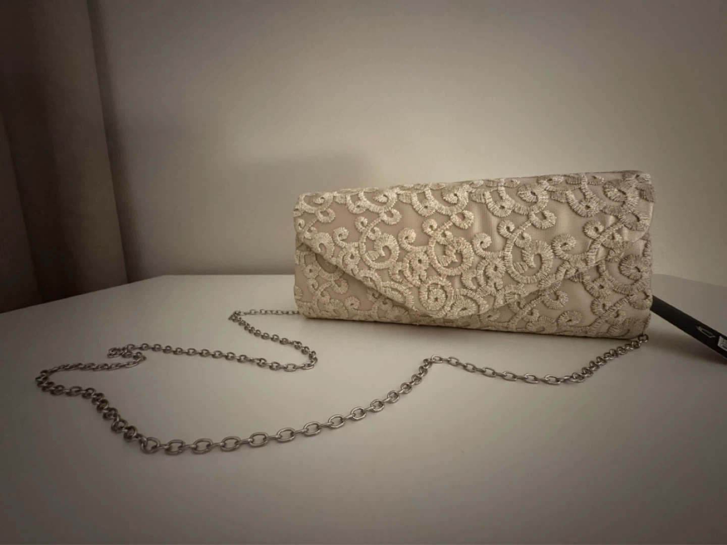 Elegant Lace Clutch with Chain Strap - photo 5