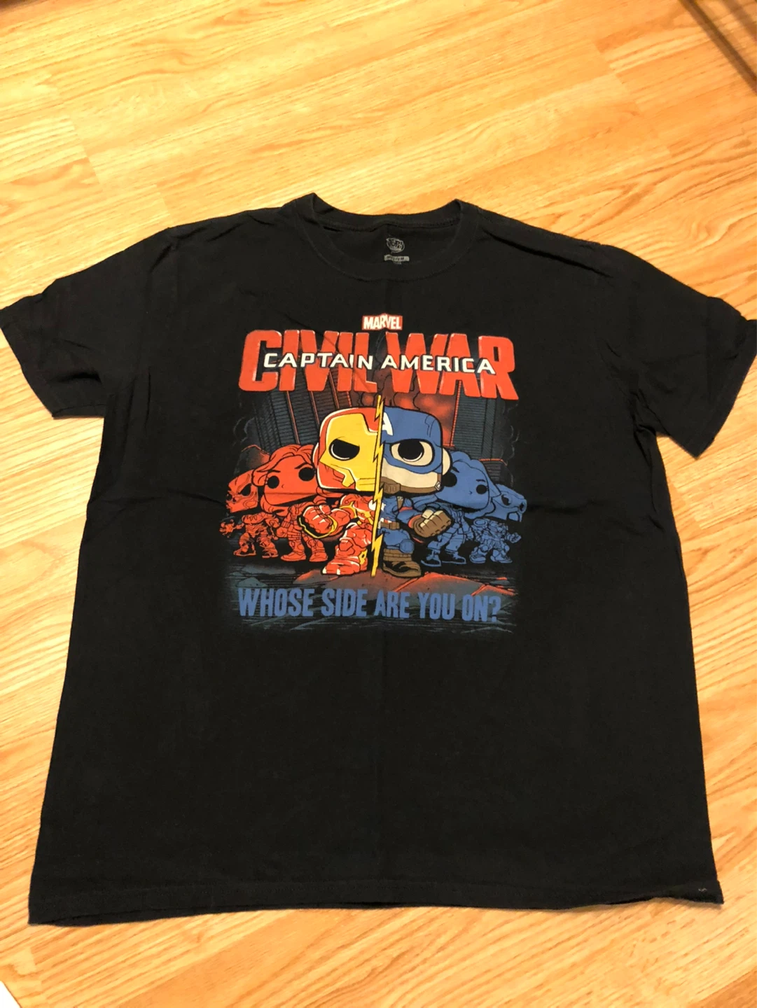 Men’s Marvel Shirt Size Medium $5 firm