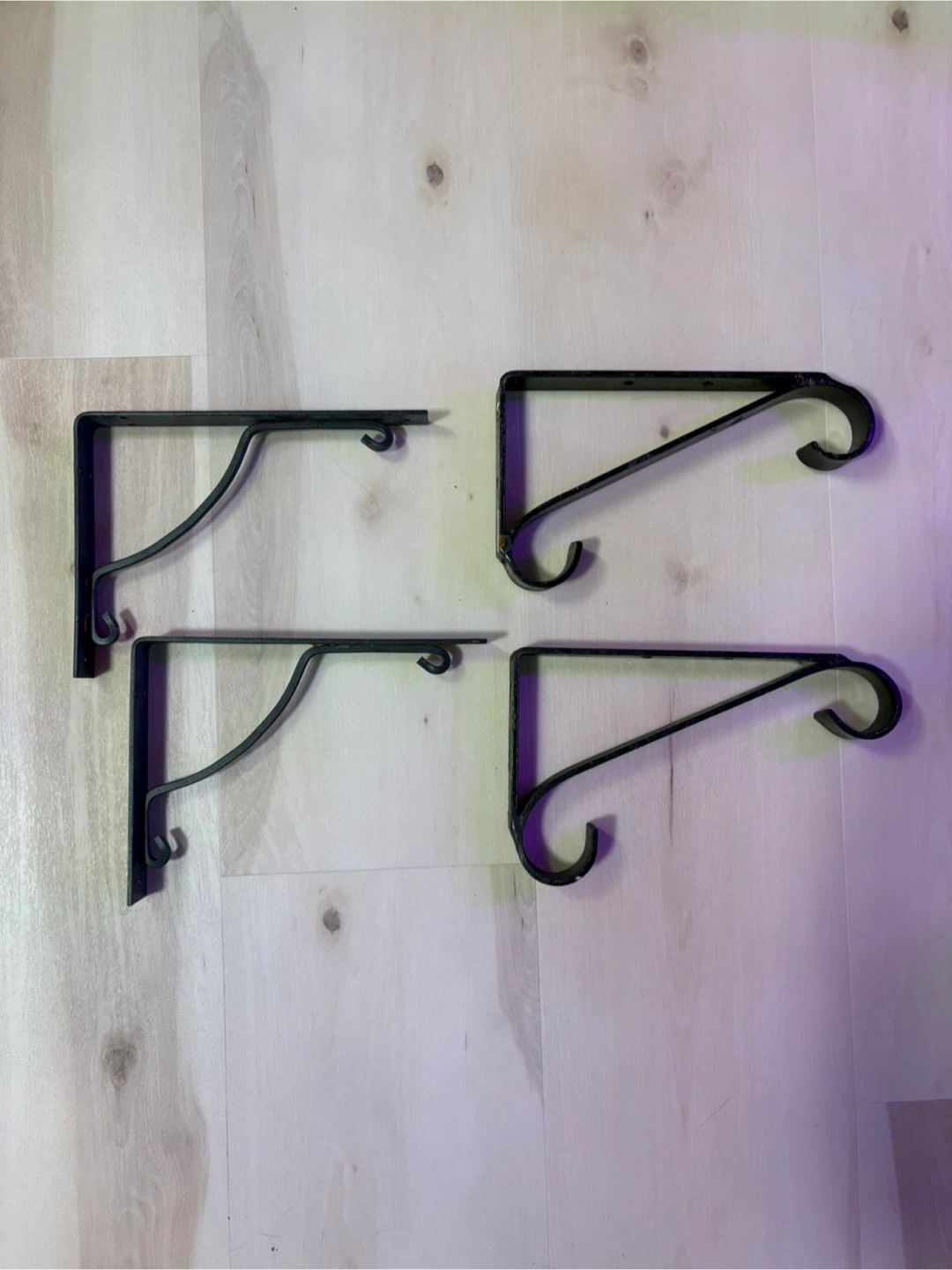 Set of 4 Black cast iron Decorative Wall Brackets