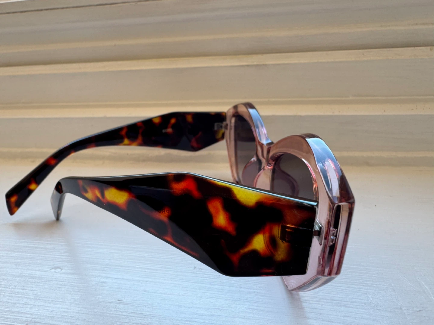 Cat Eye Sunglasses with Tortoiseshell Arms - photo 4