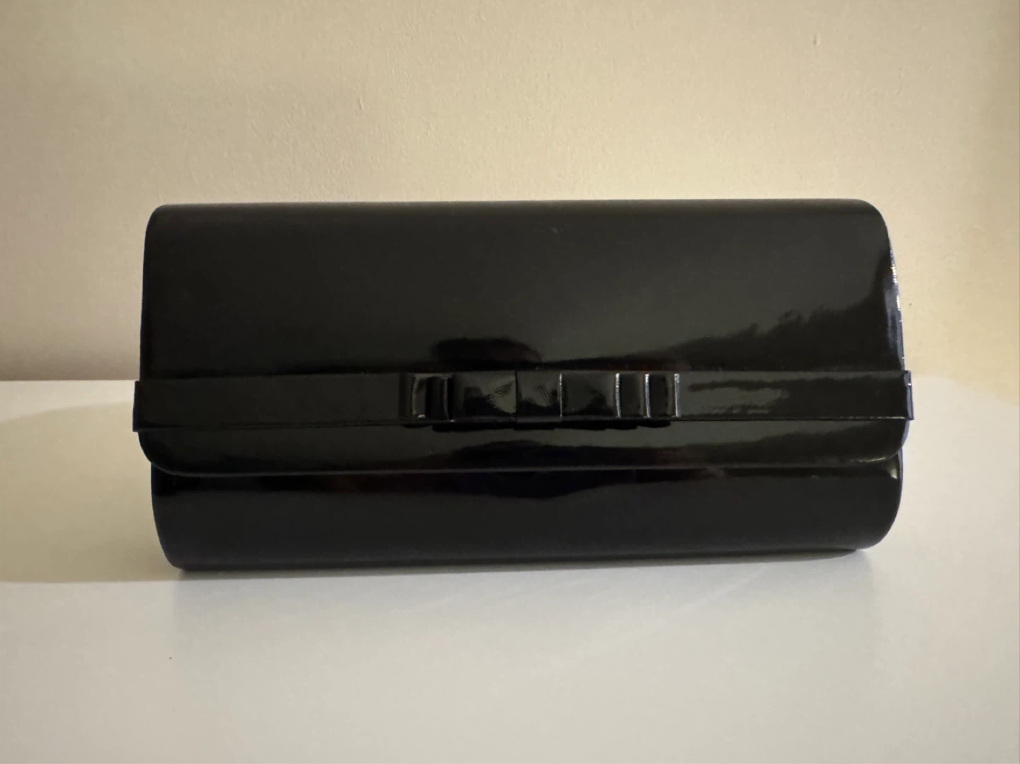 Black Patent Clutch with Bow and Chain Strap - photo 3