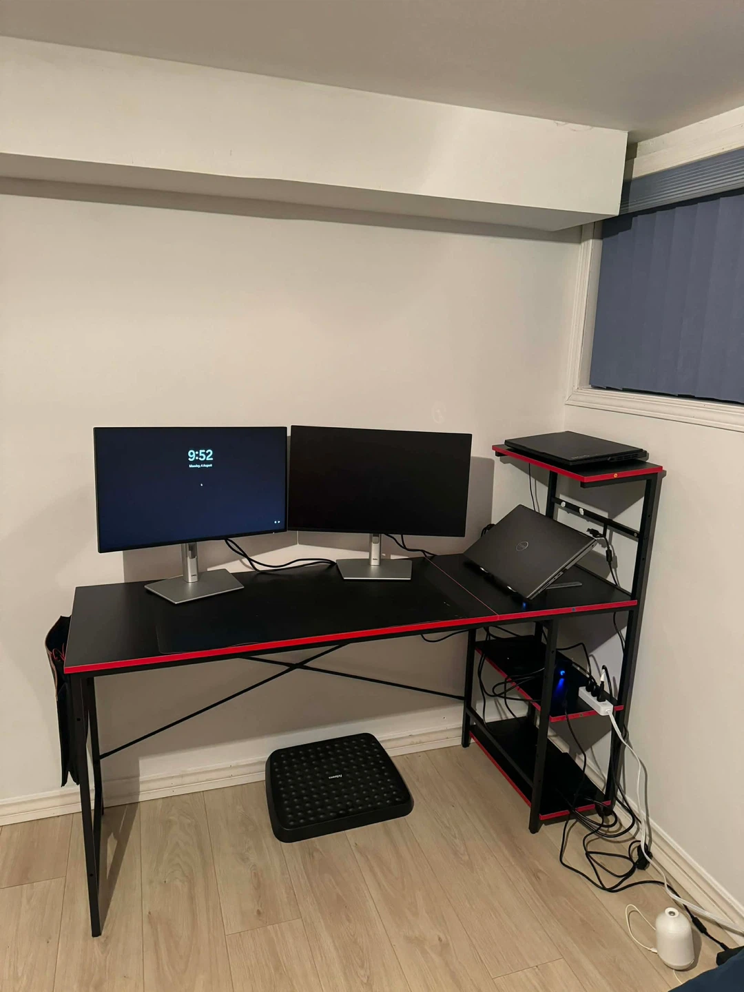63 inch Gaming Desk Computer Desk with LED - photo 3