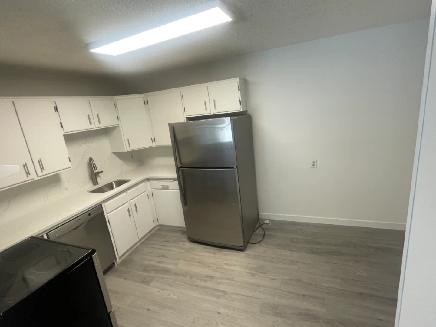 Condo for Sale in desirable location - photo 2
