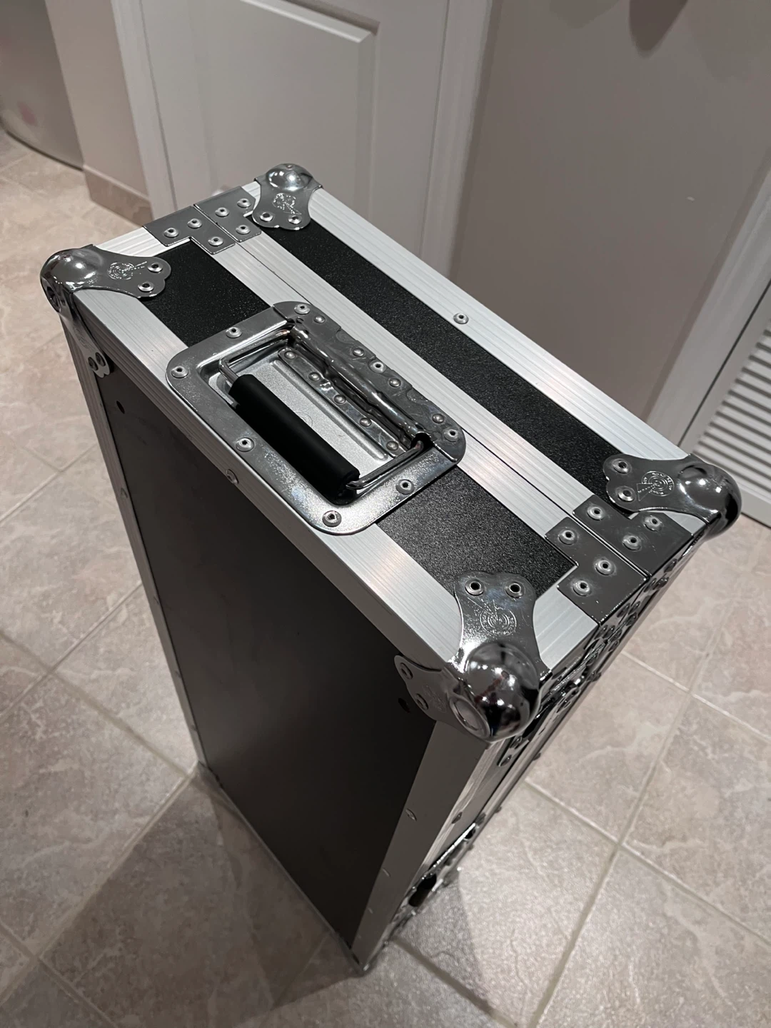 Road Ready  flight case road case 38x8x15 - photo 2