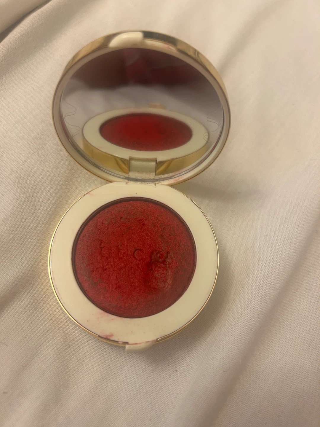 GUCCI Glow Dewy Powder Blush - Bright Ruby - photo 2