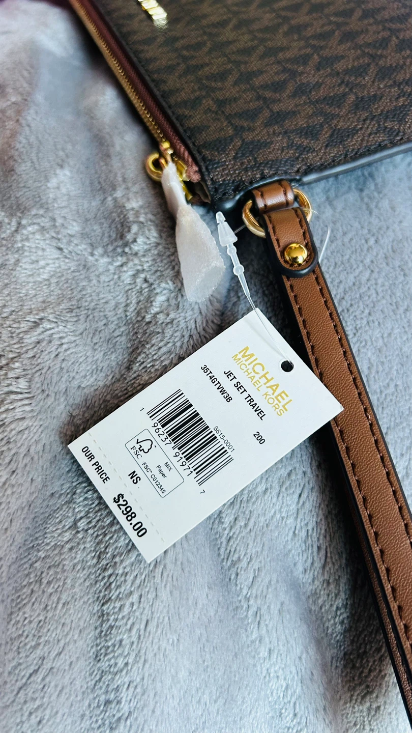Michael Kors Jet Set Travel Wristlet