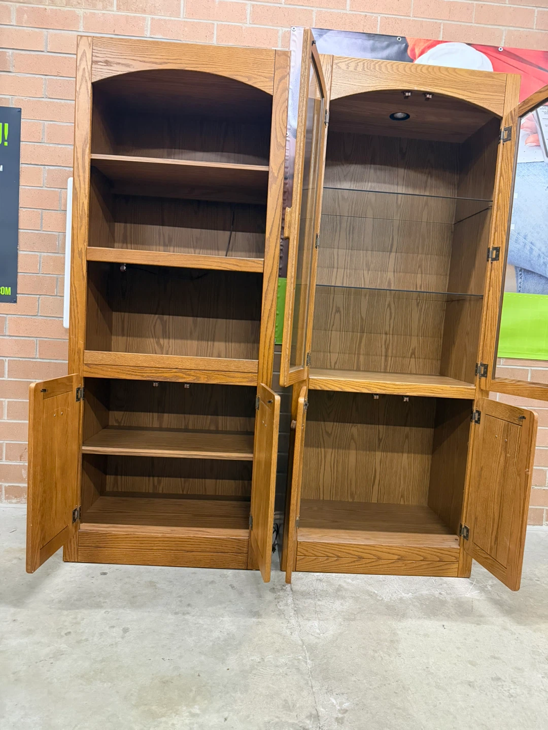 Oak Wood Bookcase with Glass Cabinet - photo 4