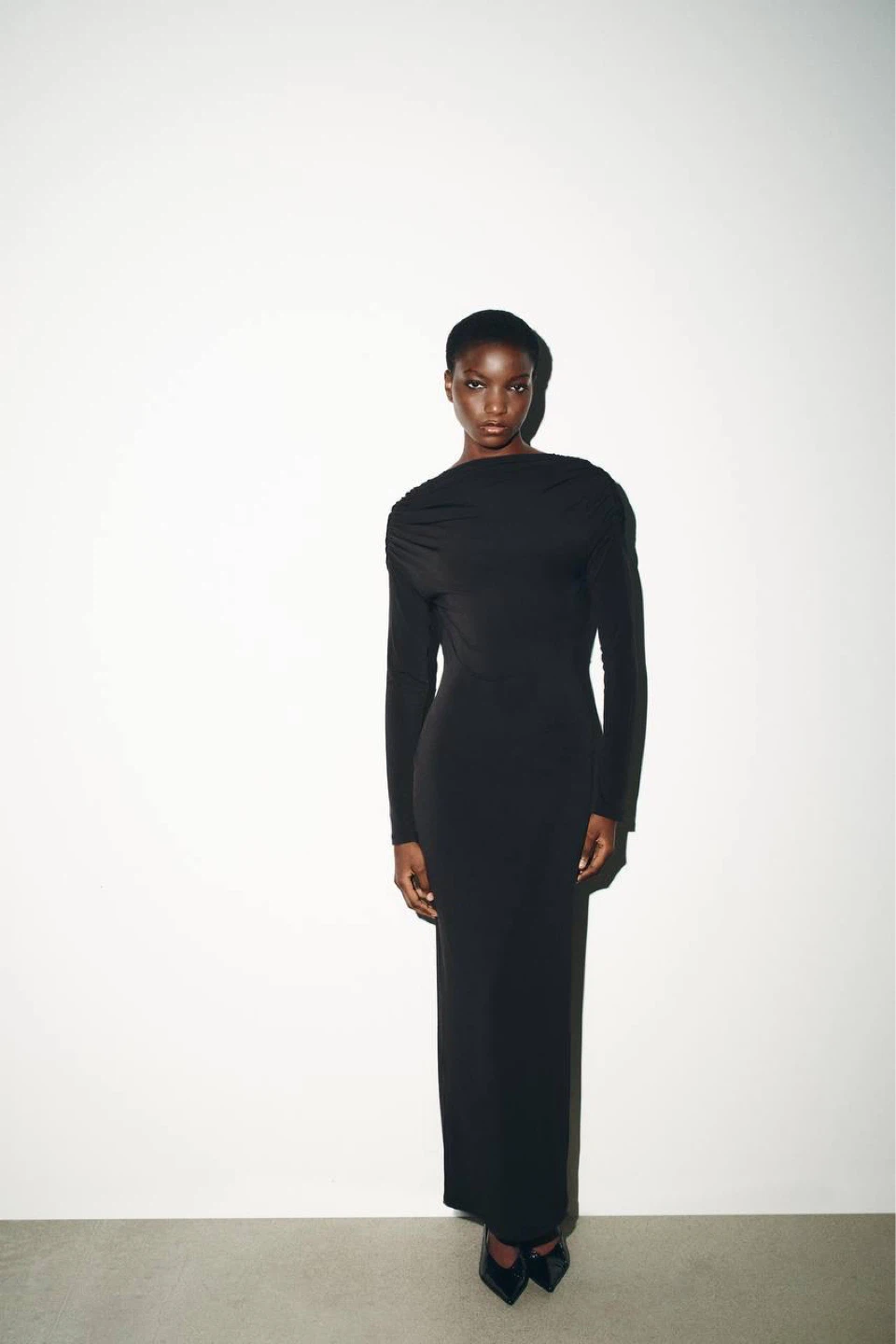Elegant ZARA Maxi Dress – Size XXL (fits XL)