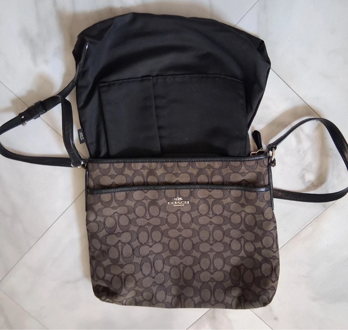 Coach Signature C Monogram Crossbody Bag - photo 4