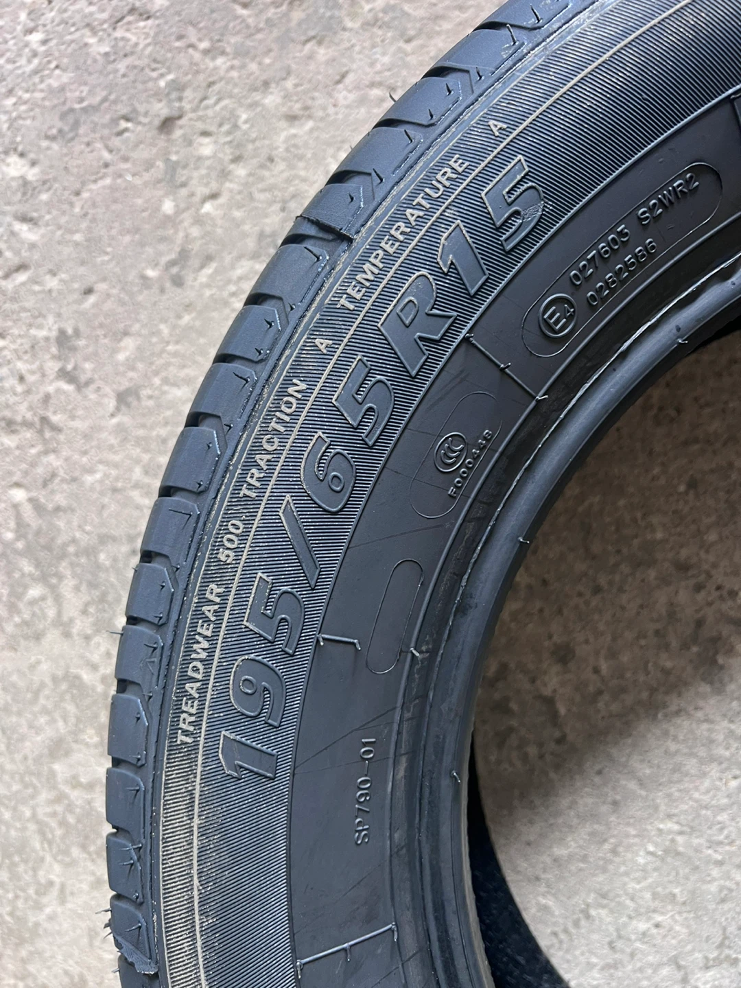 Wideway Safeway+ 195/65R15 91V Steel Belted Radial Tire - photo 3