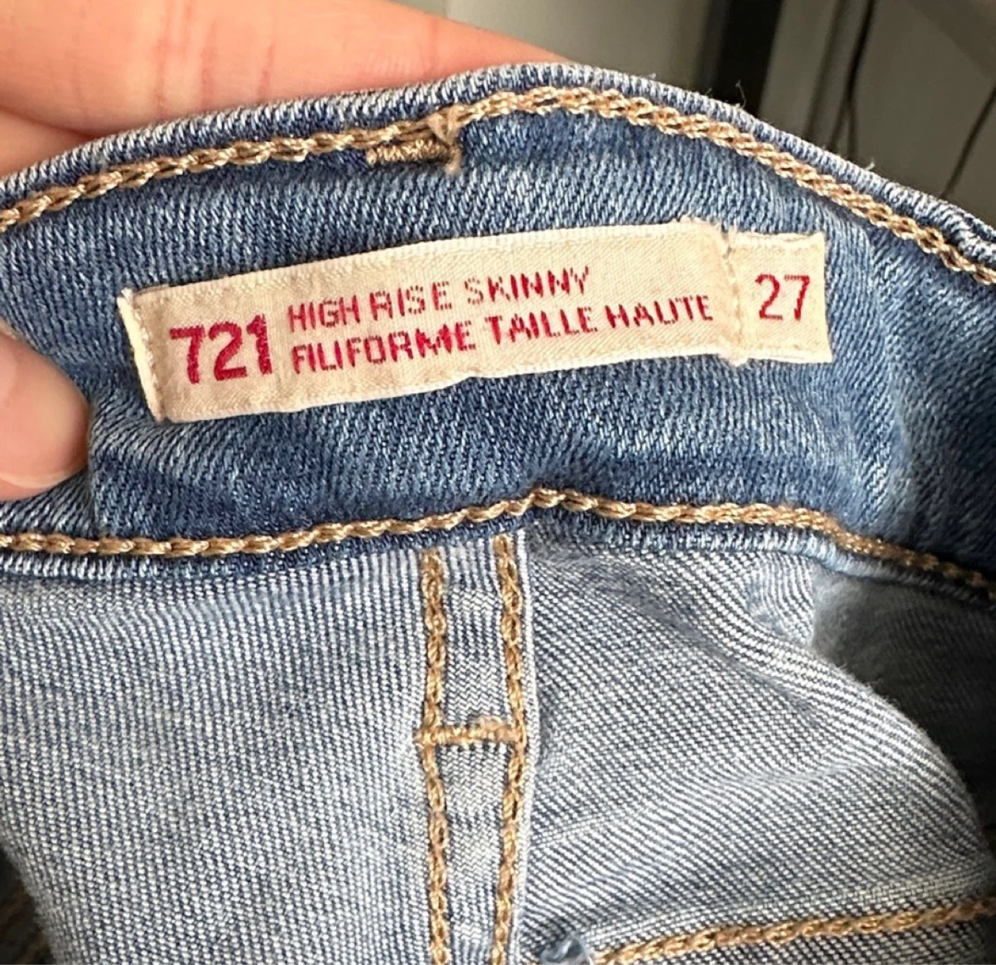 Levi's 721 High Rise Skinny Jeans Size 27 - photo 2