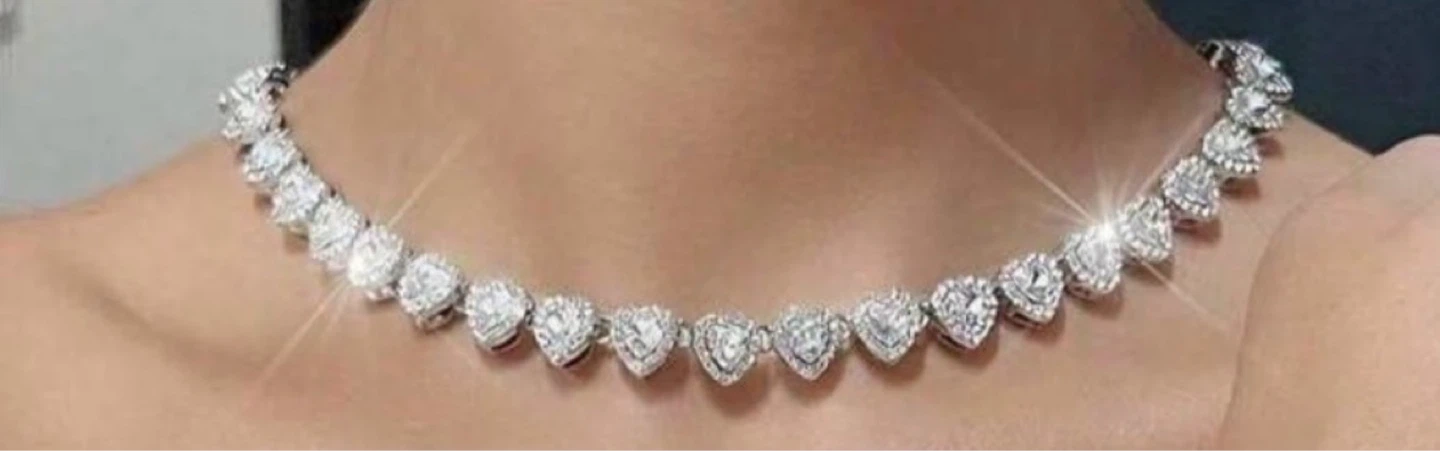Sparkly Heart Pendant Necklace