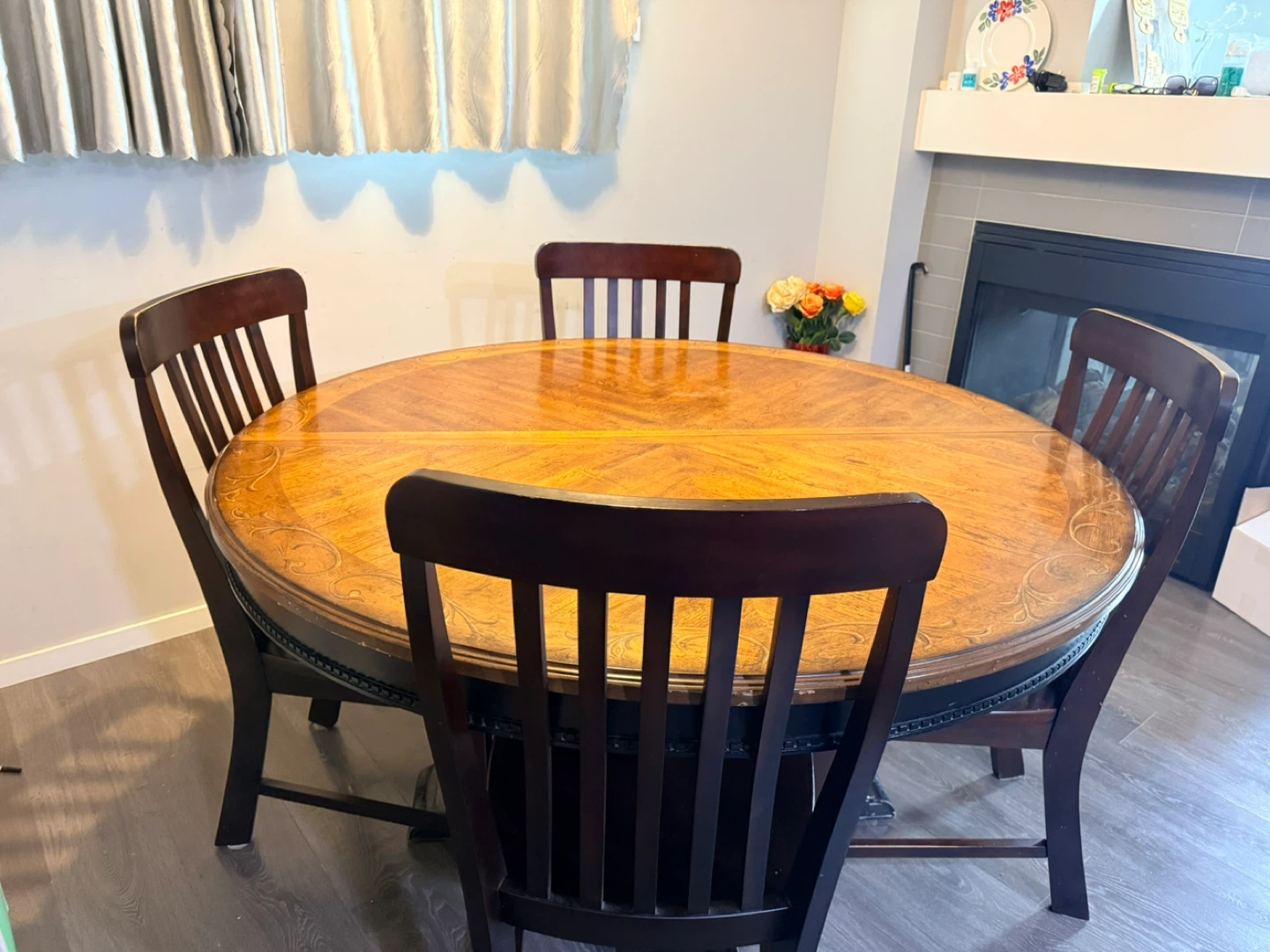 Round Dining Table with 4 Chairs - photo 2