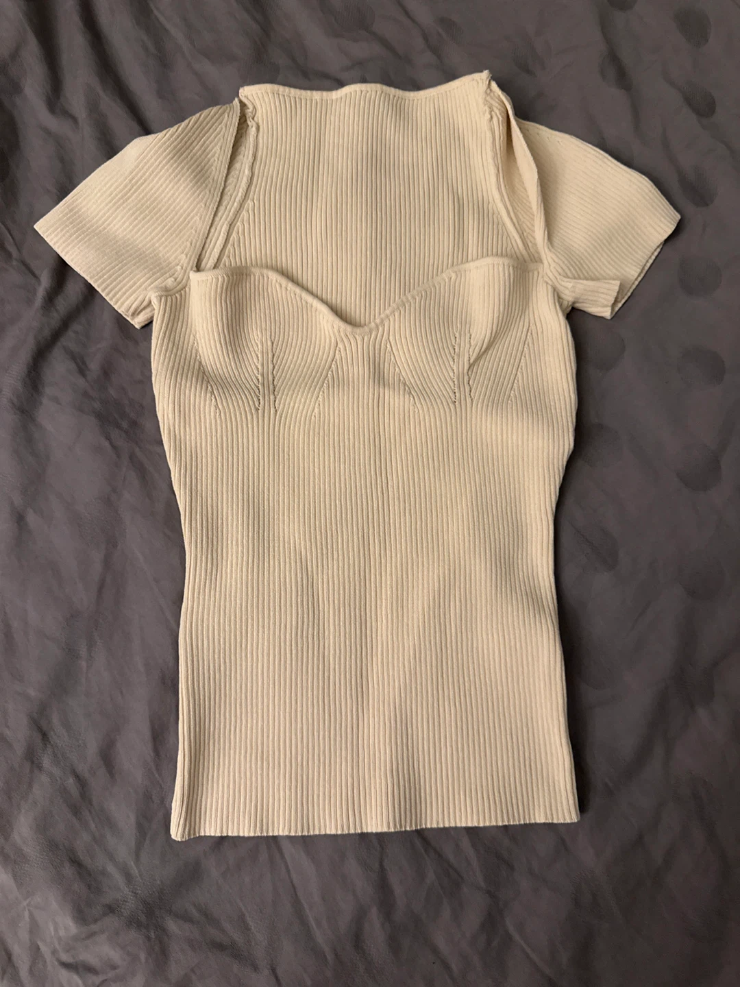 Like new Cream Ribbed Knit Top