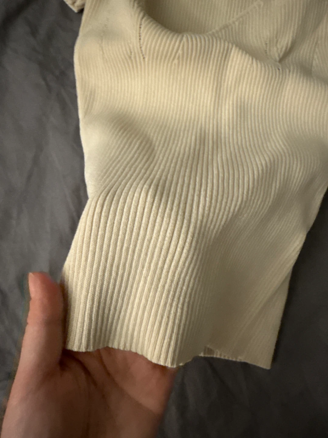 Like new Cream Ribbed Knit Top - photo 2