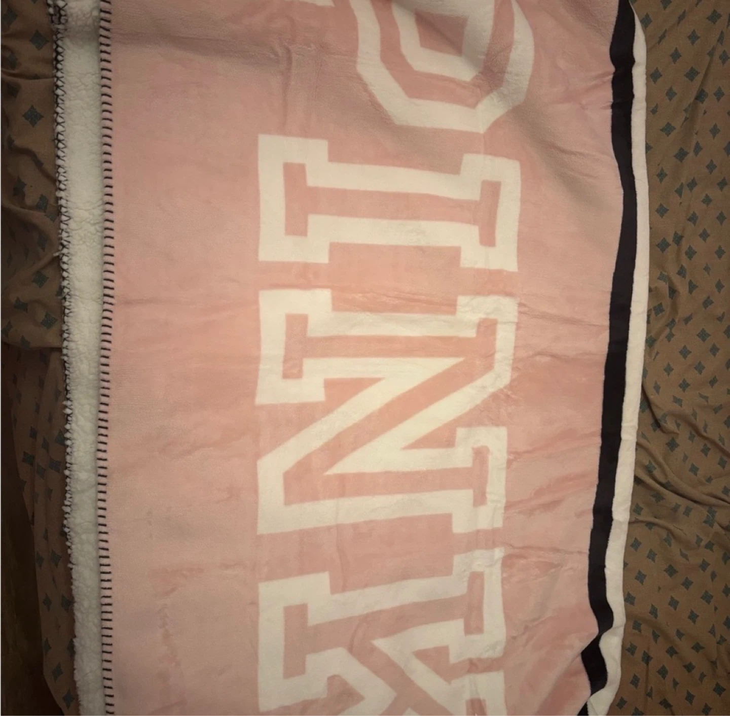 PINK Throw Blanket - photo 3