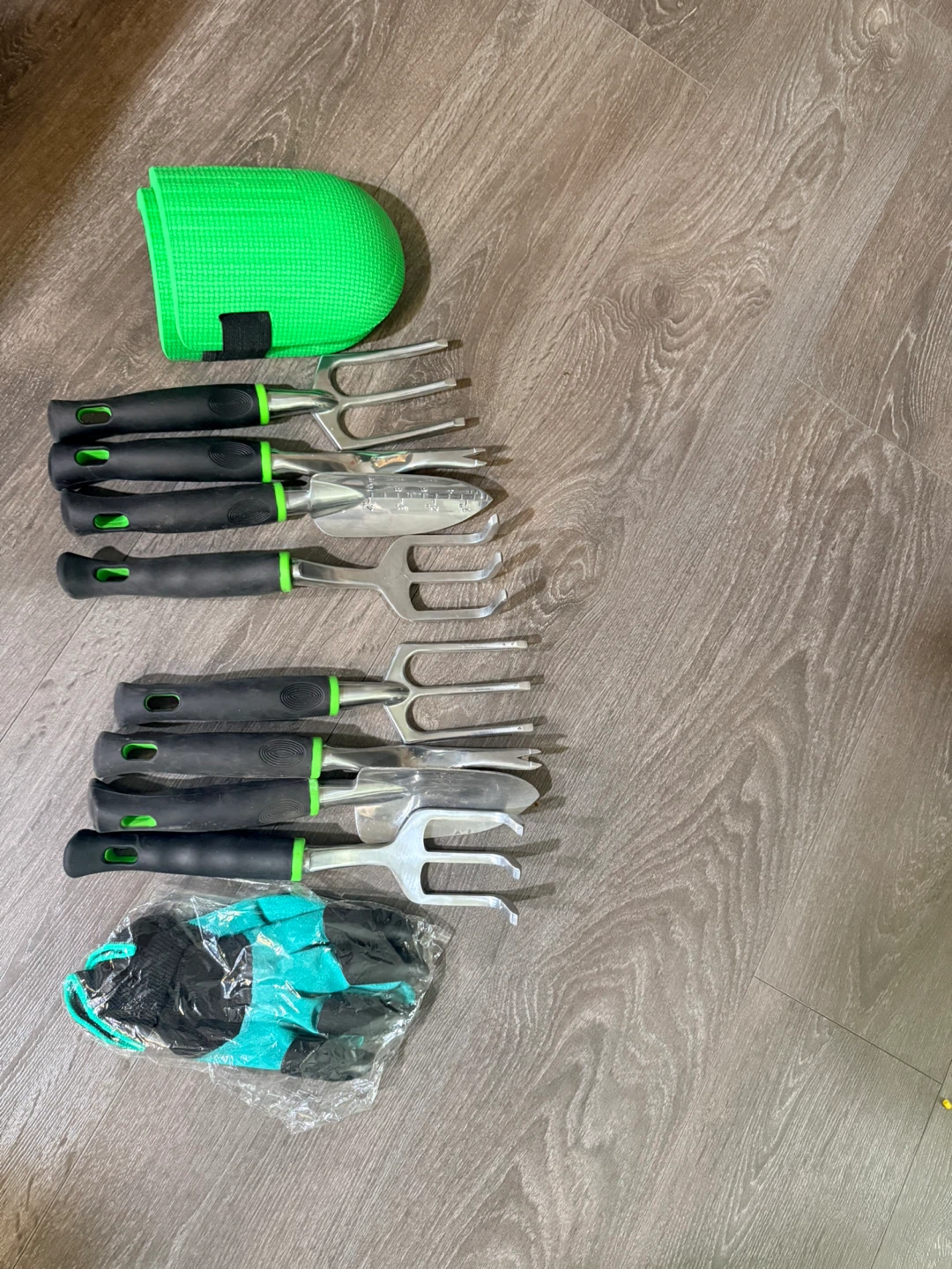 Gardening Tool Set with Gloves and Knee Pad