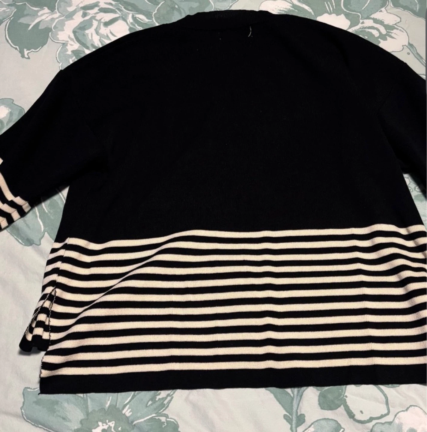 Black and White Striped Sweater with Pink Bow - photo 2